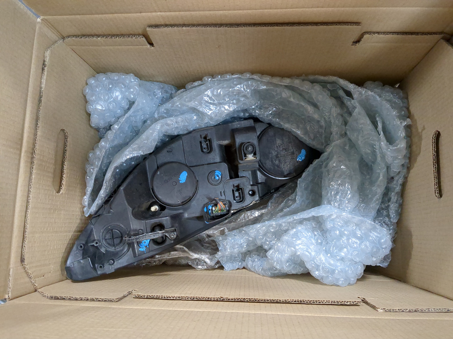 Фара правая