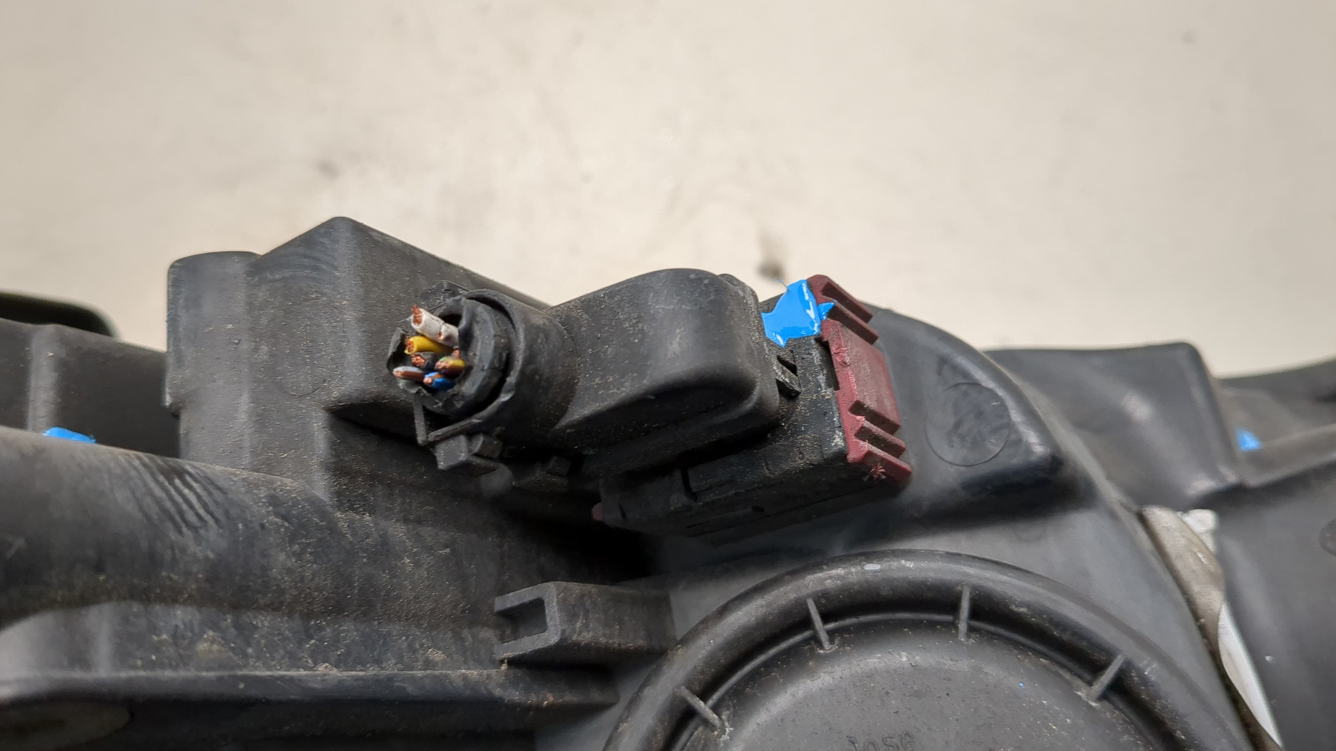 Фара правая