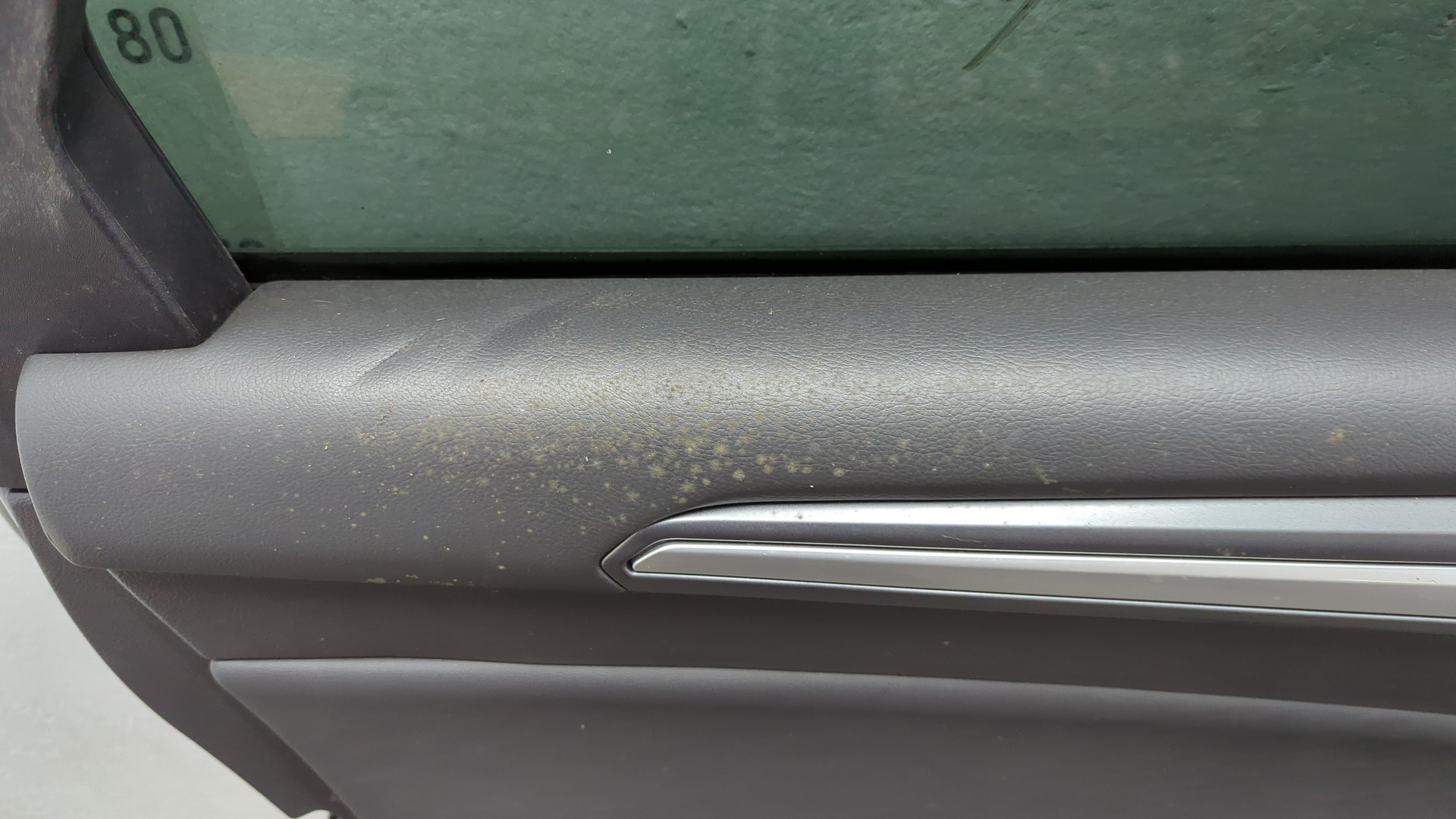 Дверь задняя левая