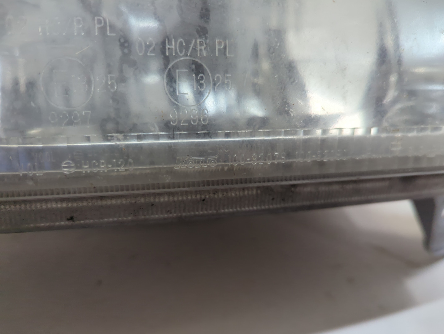 Фара правая