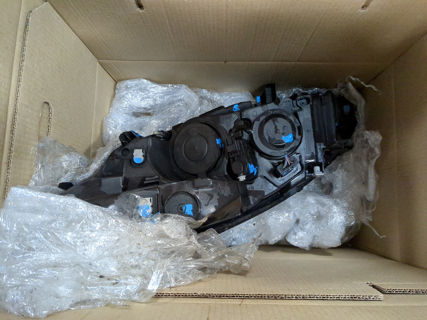 Фара правая