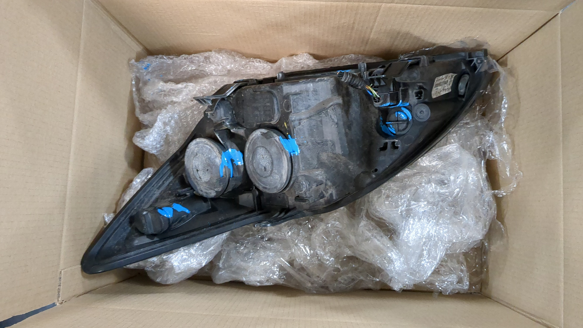 Фара правая