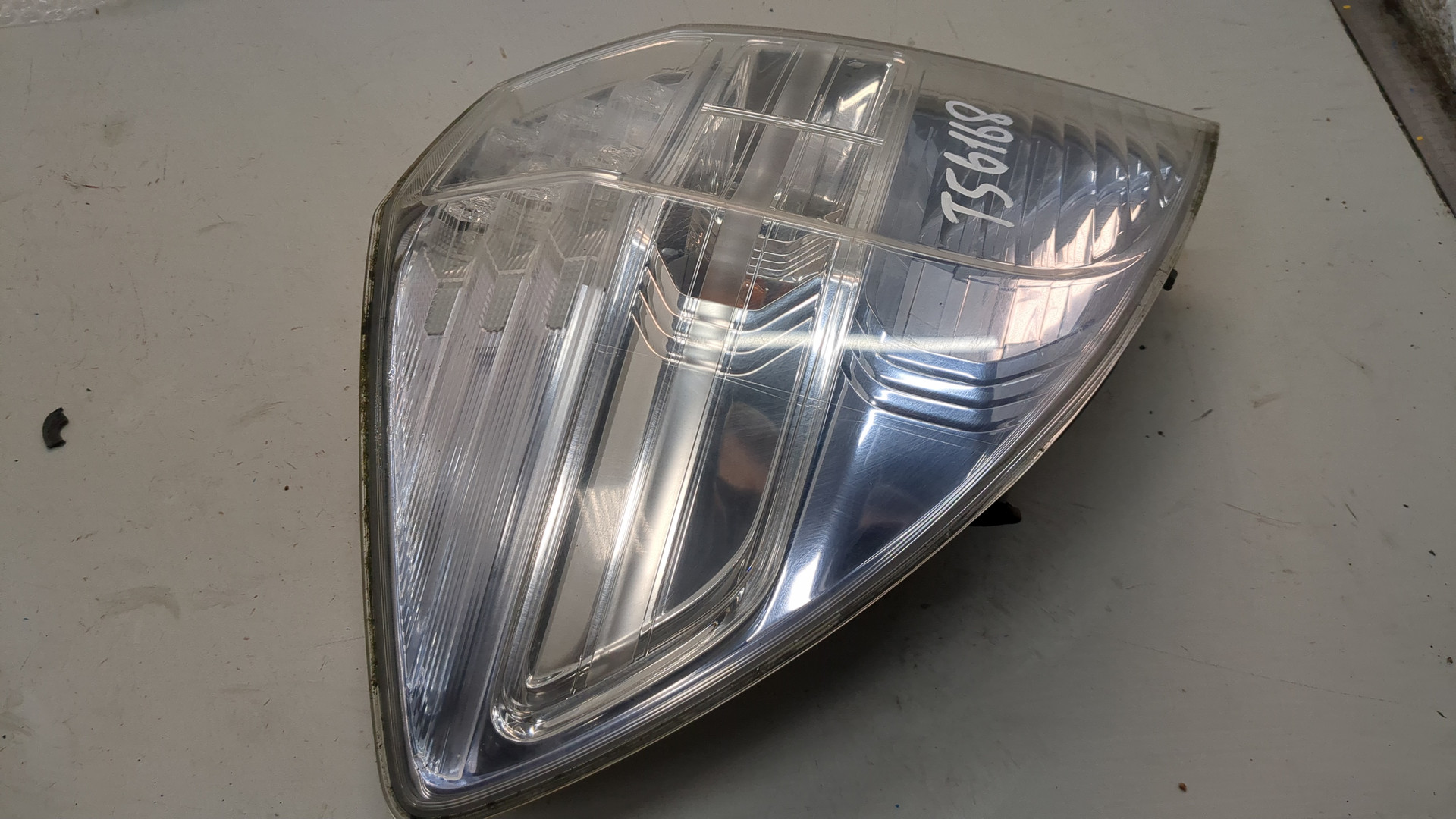 Фонарь задний левый