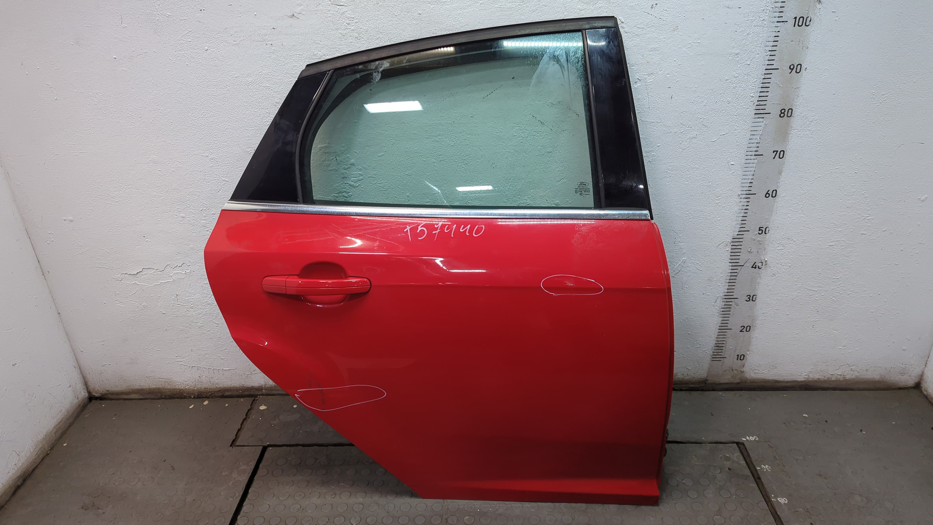Дверь задняя правая