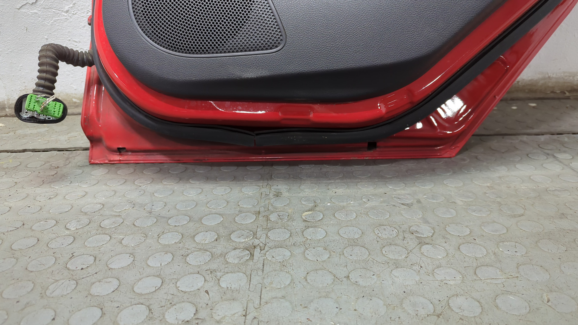 Дверь задняя правая