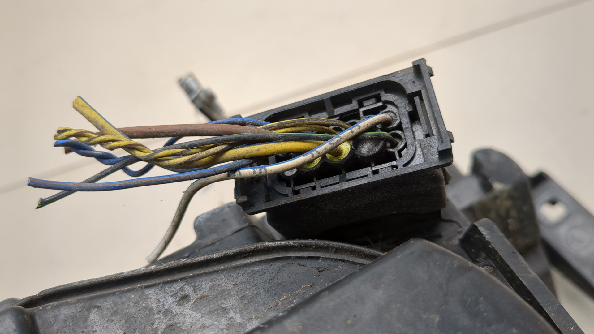 Фара правая