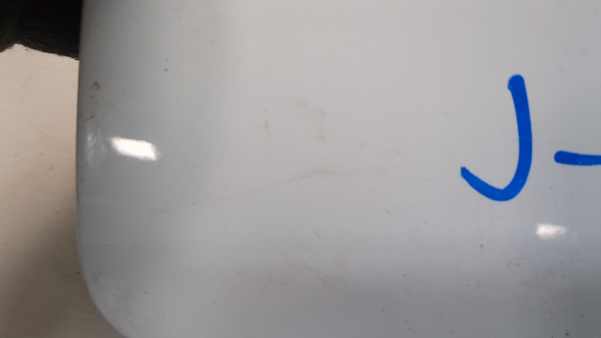 Лючок бензобака