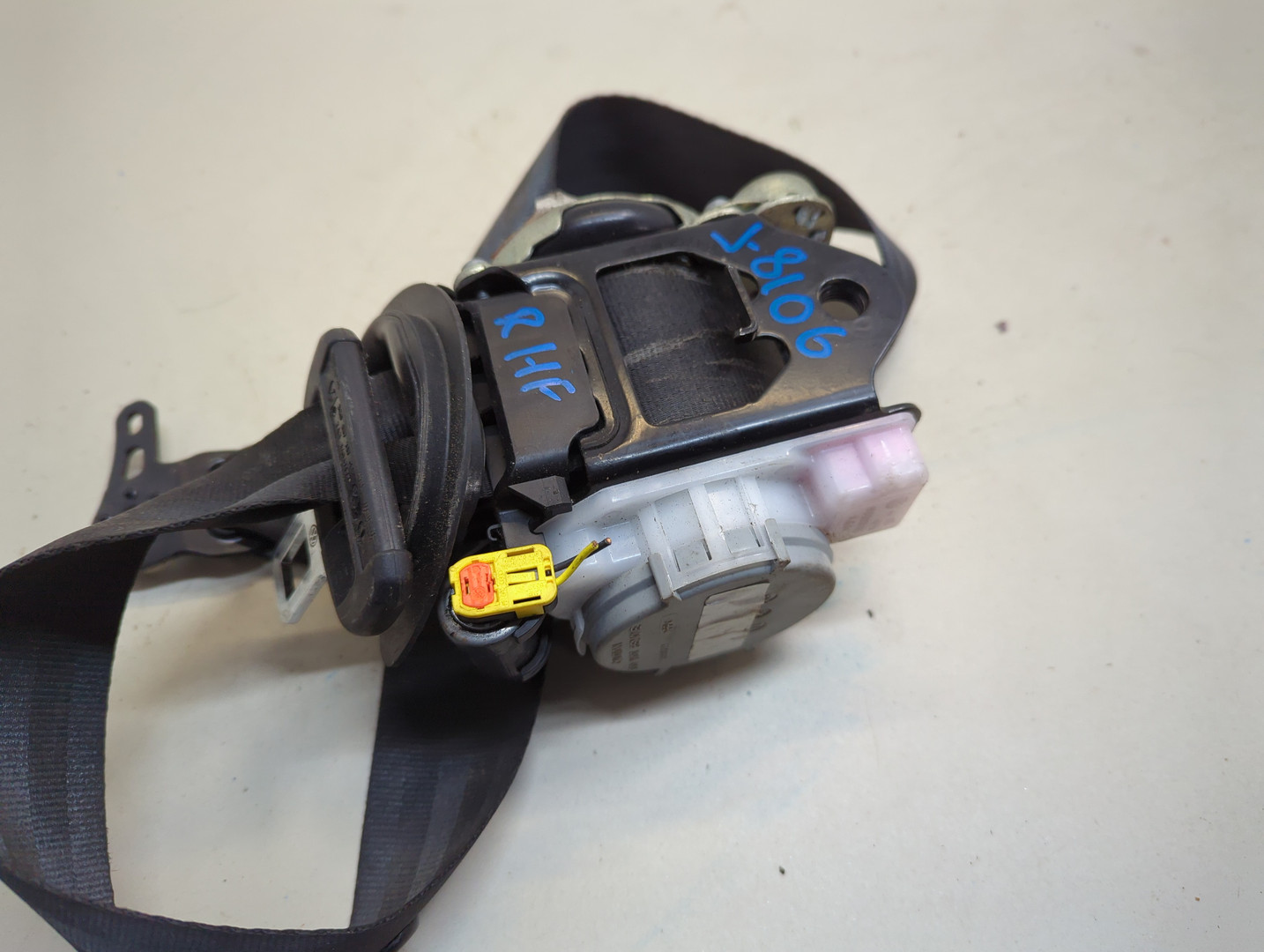 Ремень безопасности