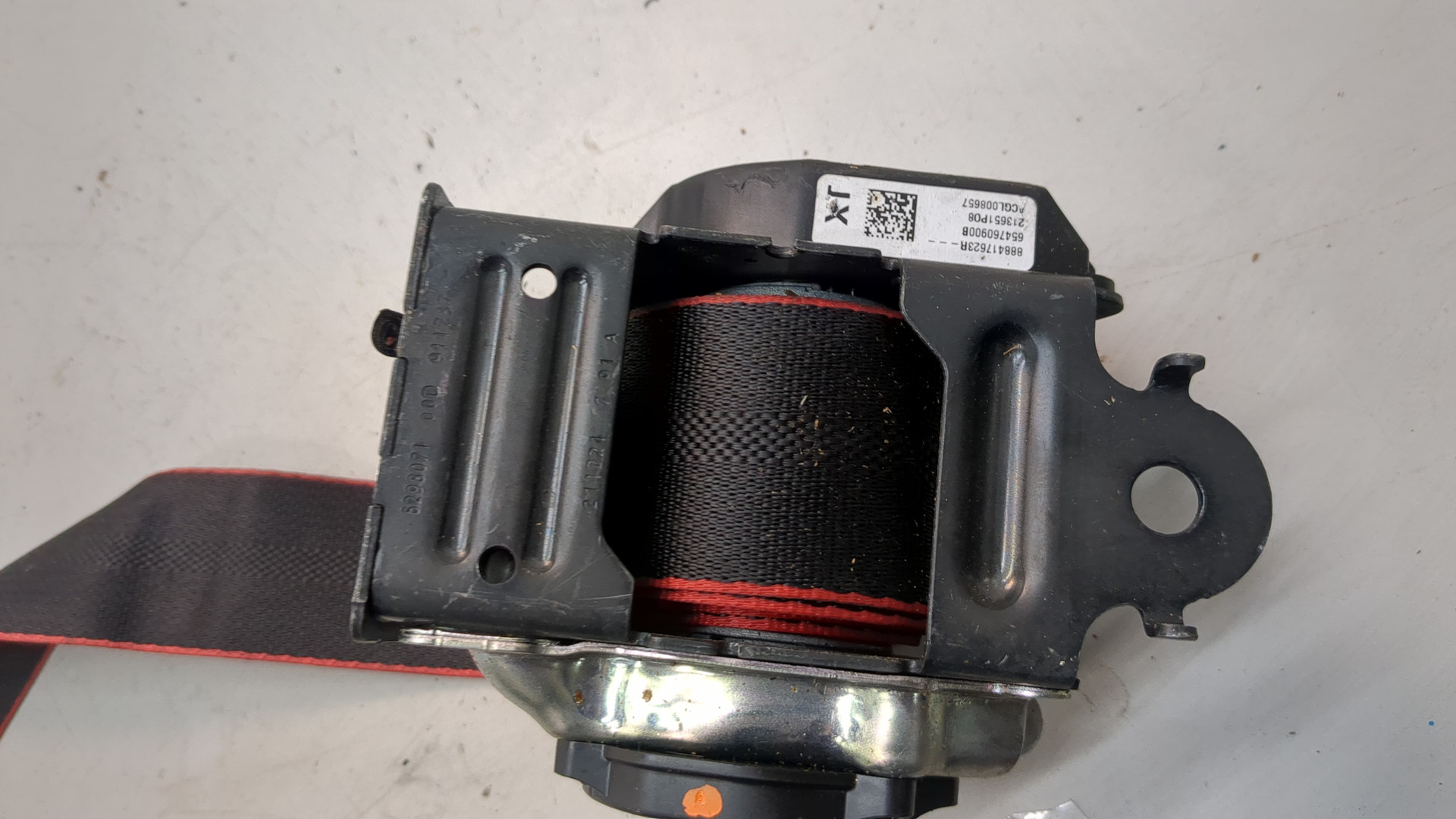 Ремень безопасности