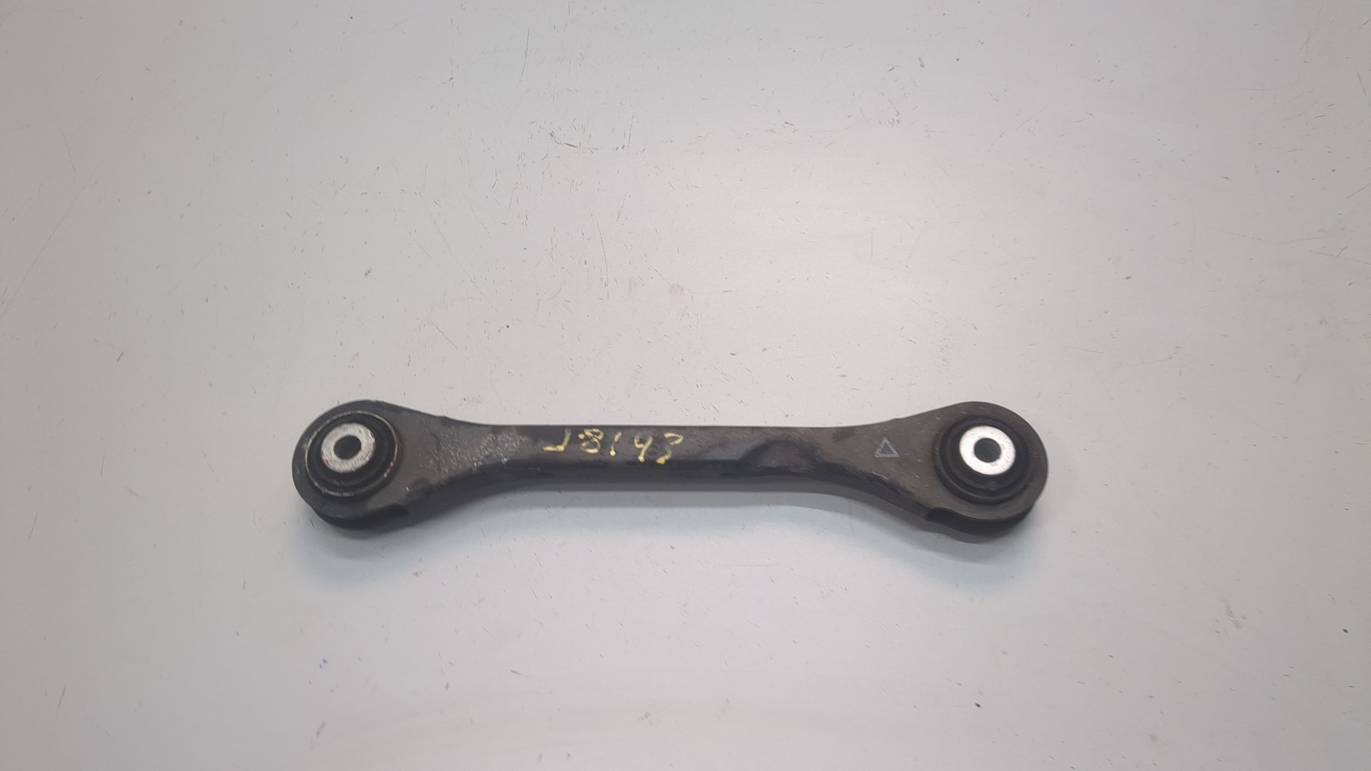 Рычаг задний