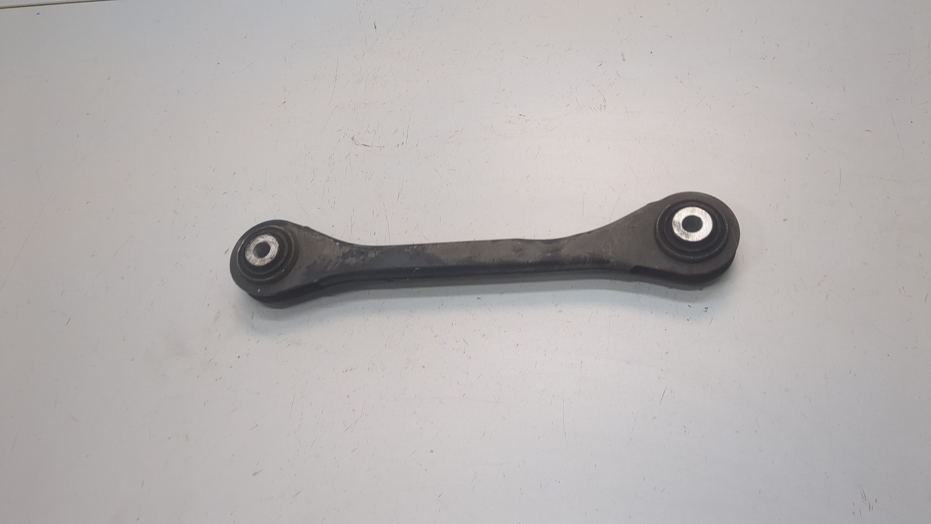 Рычаг задний