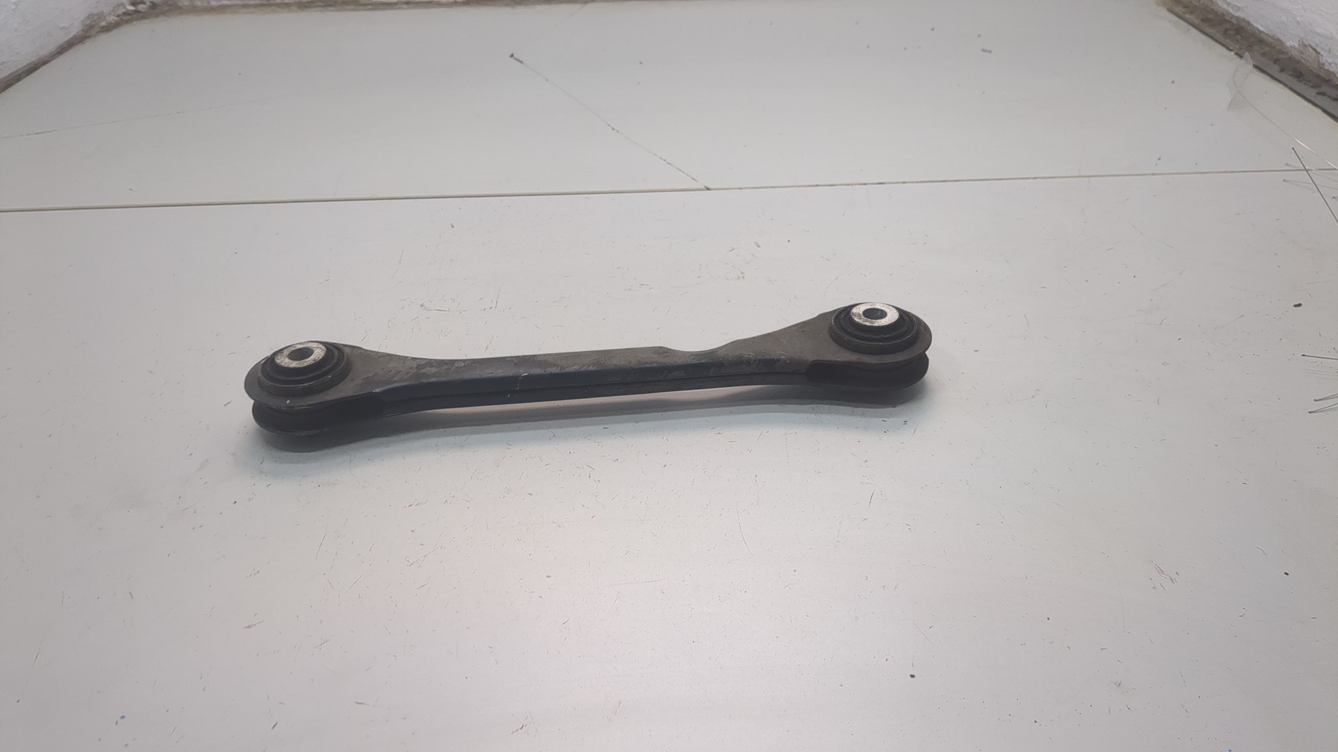 Рычаг задний