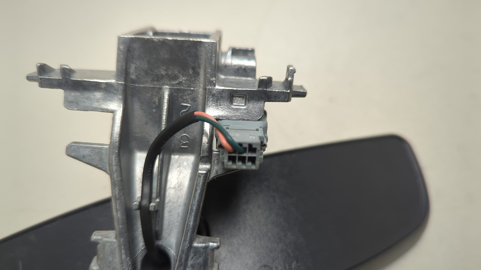 Зеркало заднего вида