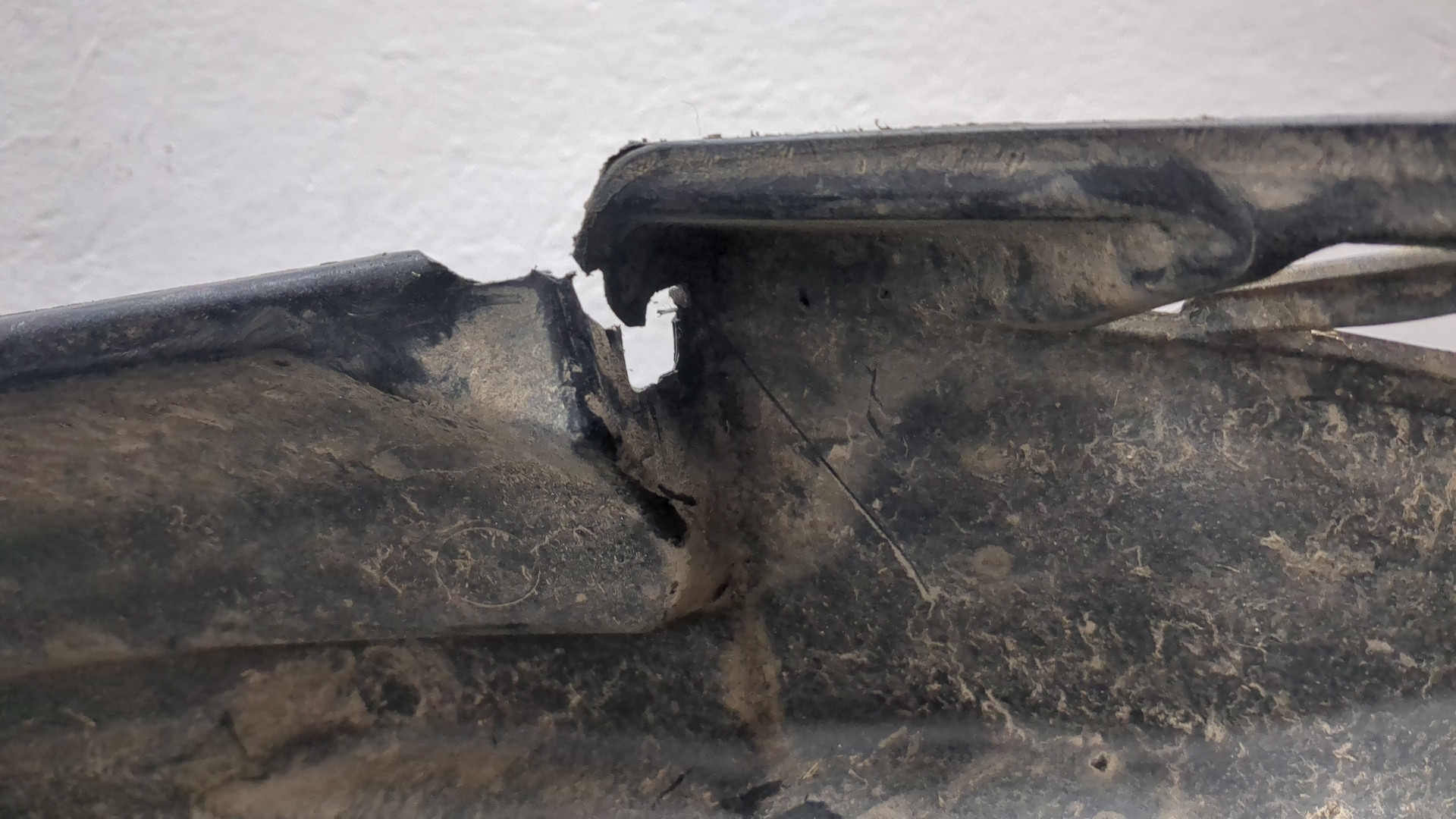 Локер передний правый