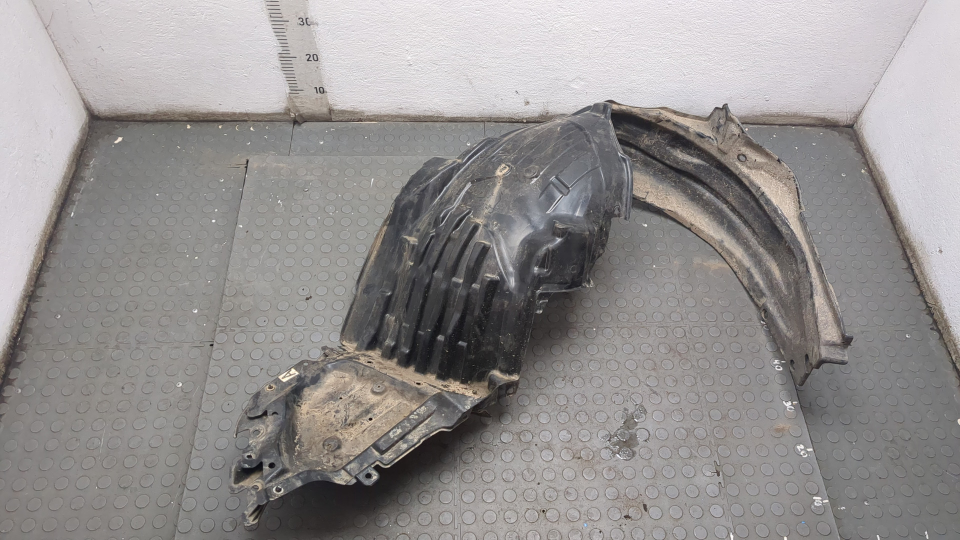 Локер передний правый