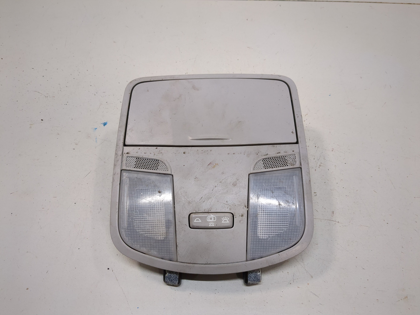 Плафон салонный