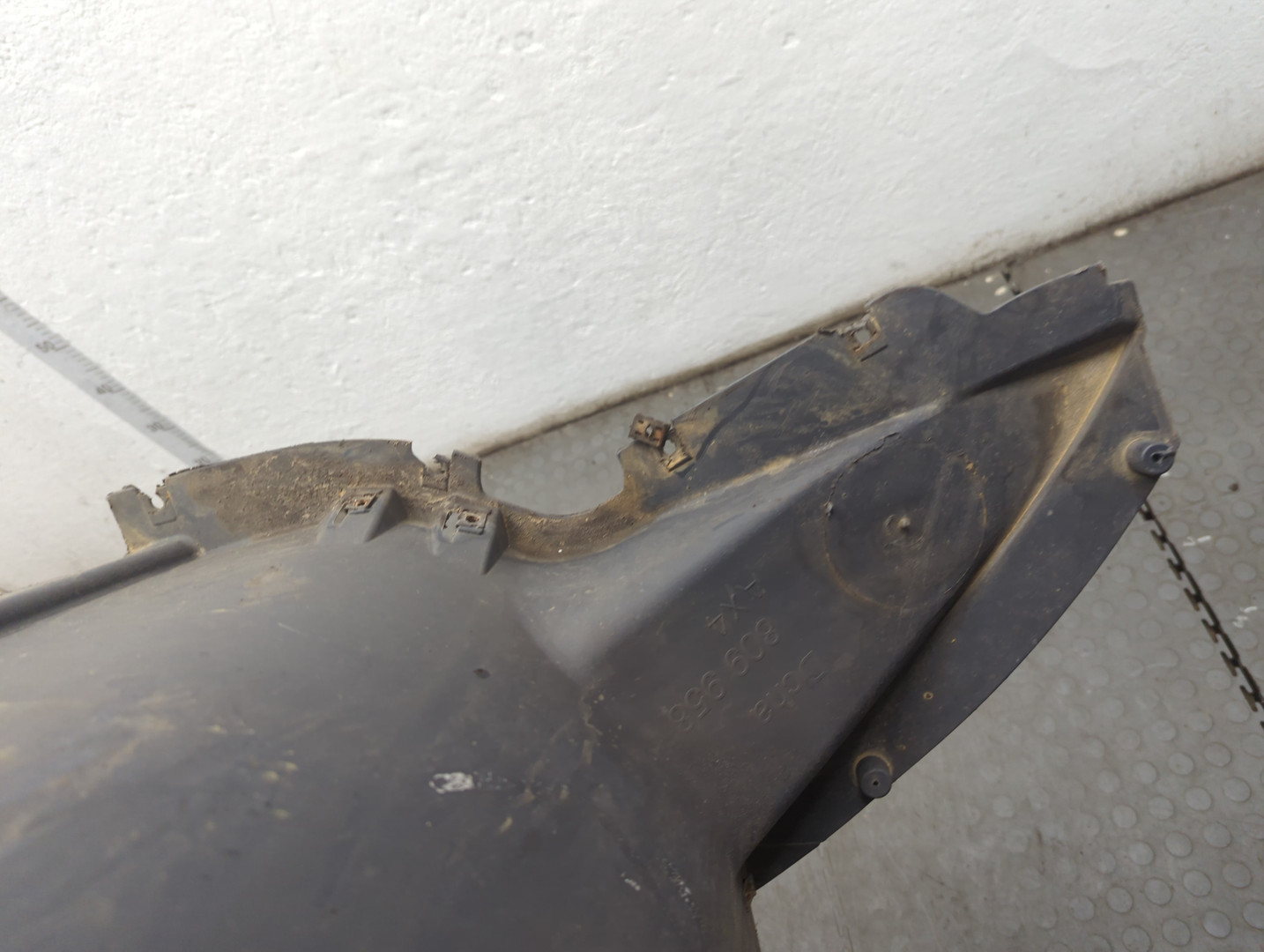 Локер передний правый