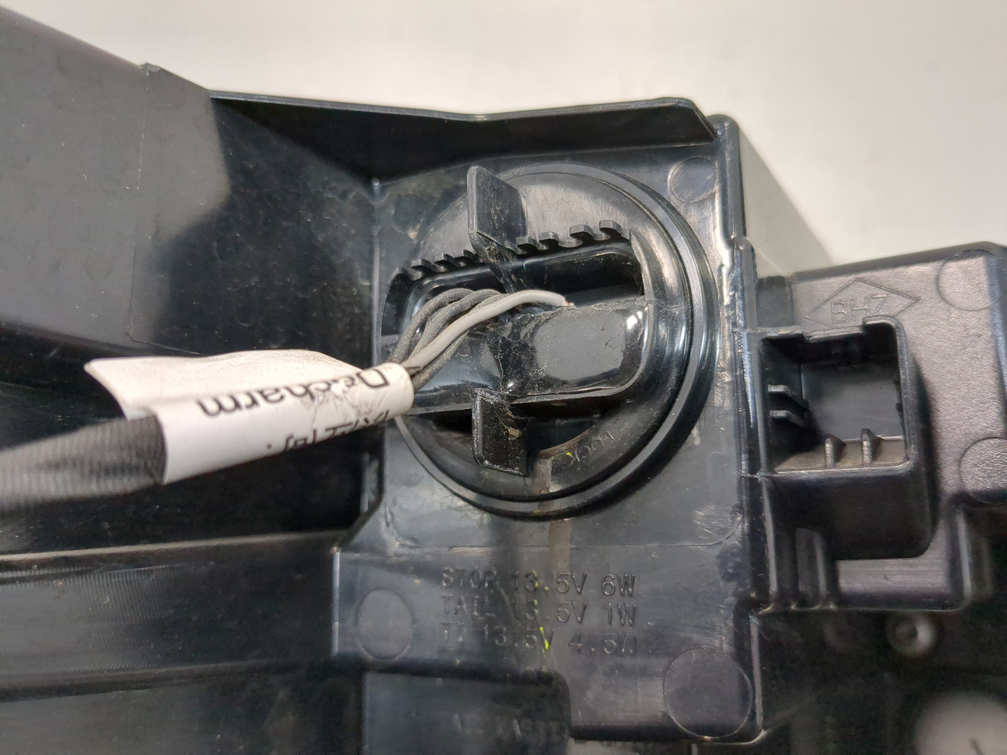 Фонарь задний правый