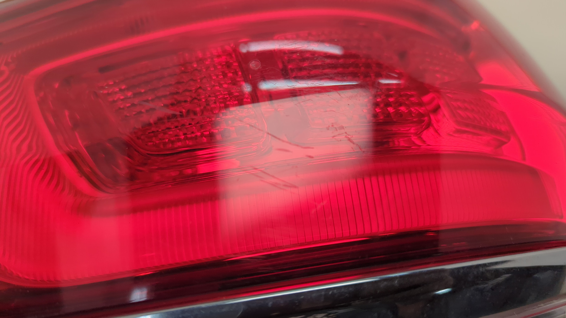 Фонарь задний левый