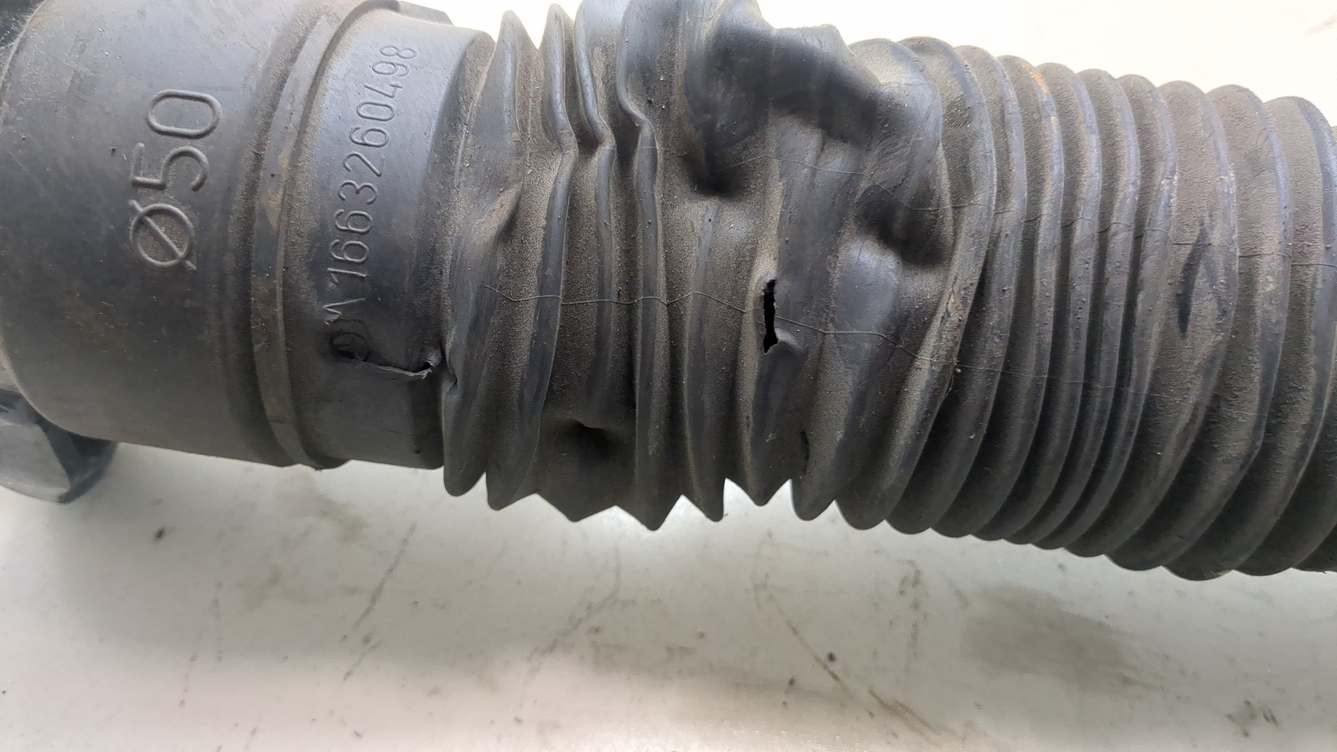 Амортизатор задний (стойка)