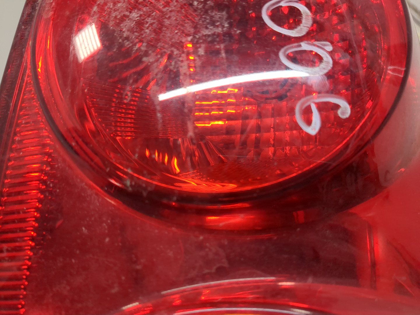 Фонарь задний правый