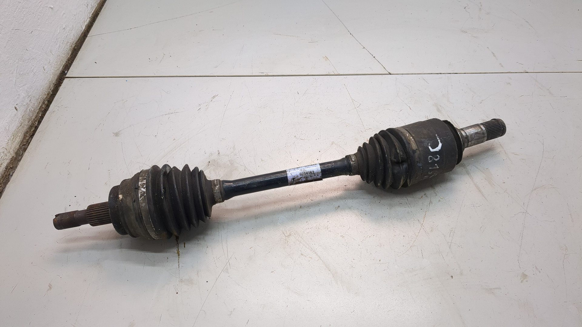 Полуось передняя левая