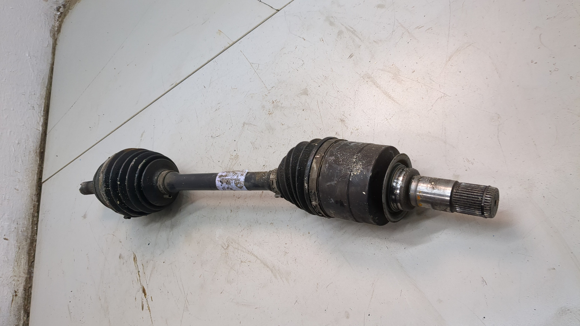 Полуось передняя левая