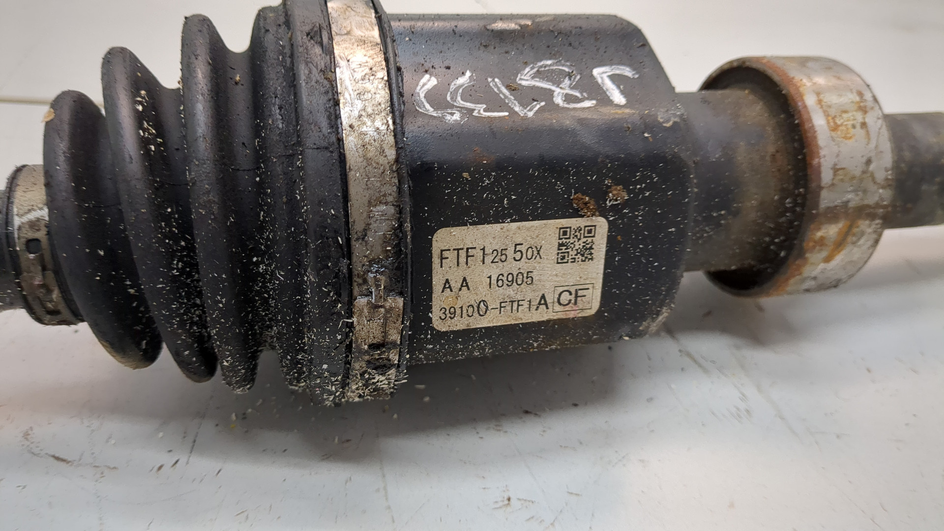 Полуось передняя правая