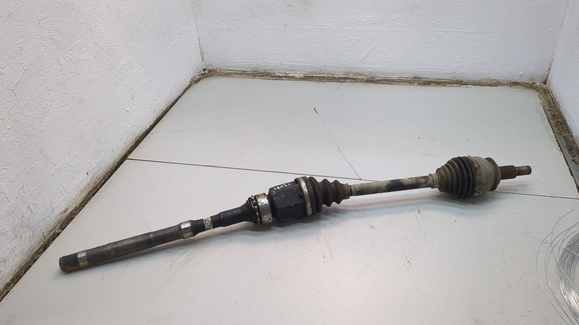 Полуось передняя правая