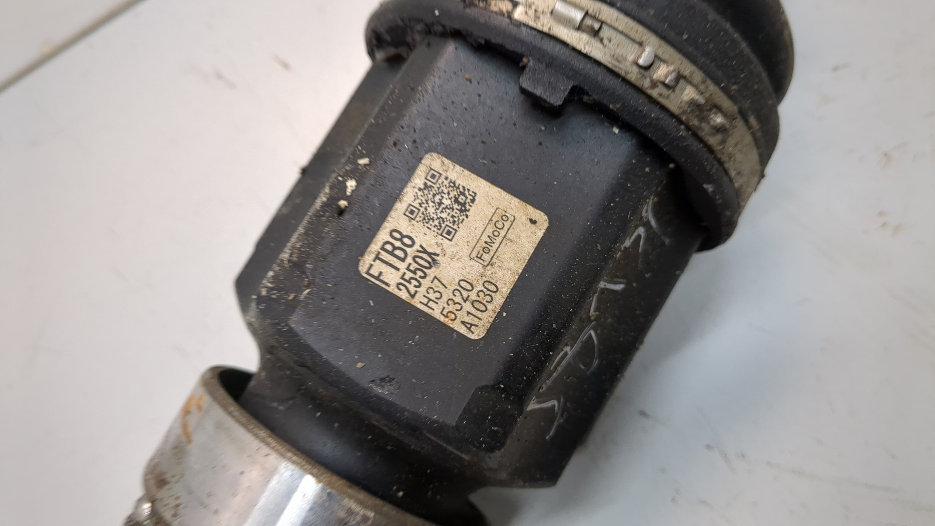 Полуось передняя правая