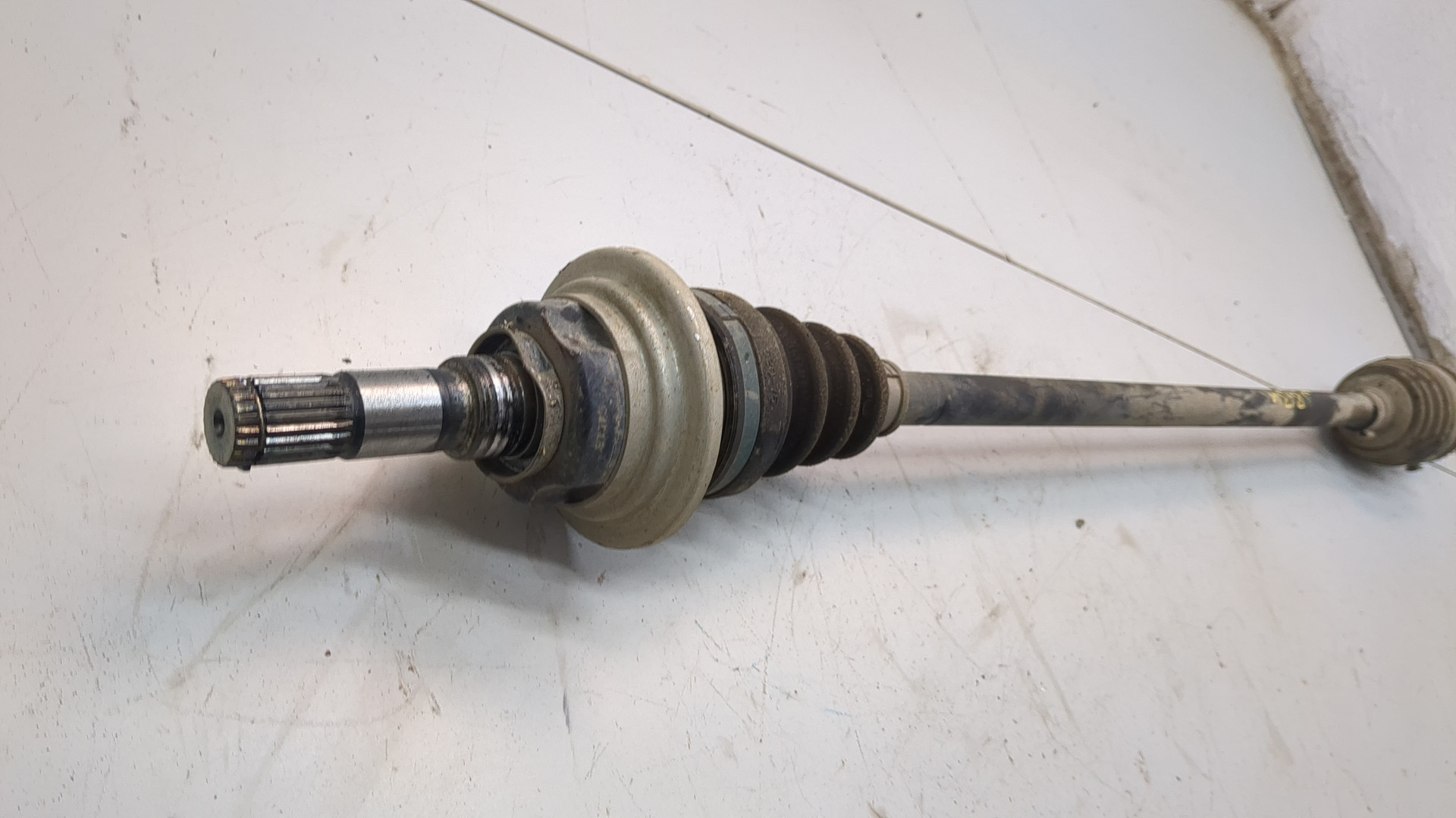 Полуось задняя правая