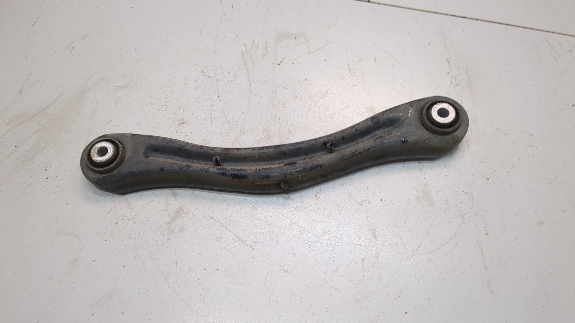 Рычаг задний