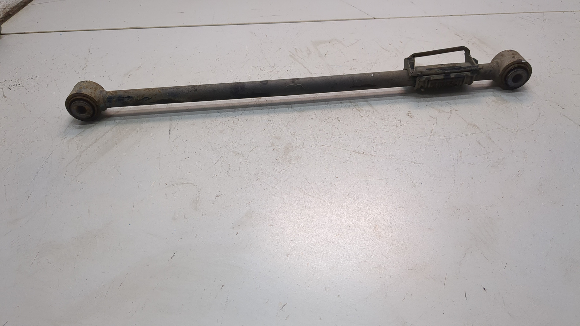 Рычаг задний