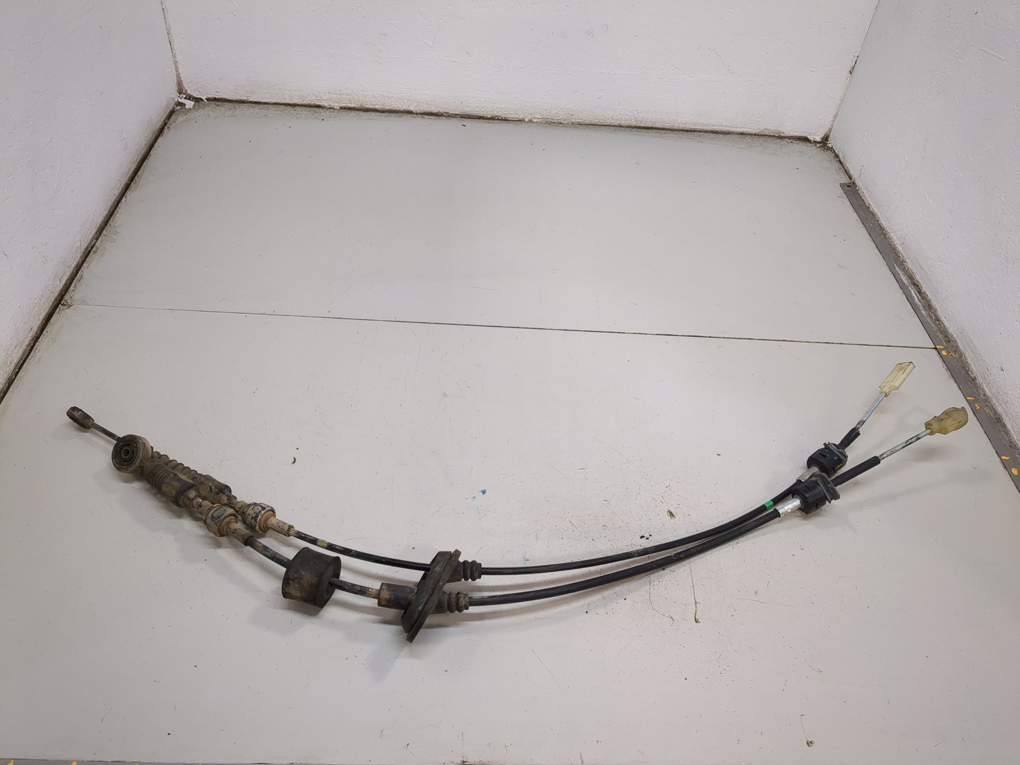 Трос КПП (выбора/переключения передач)