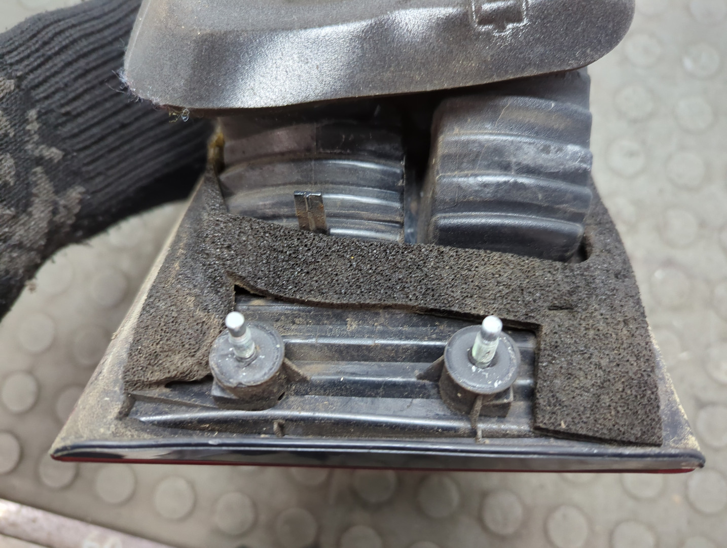 Фонарь задний внутренний правый