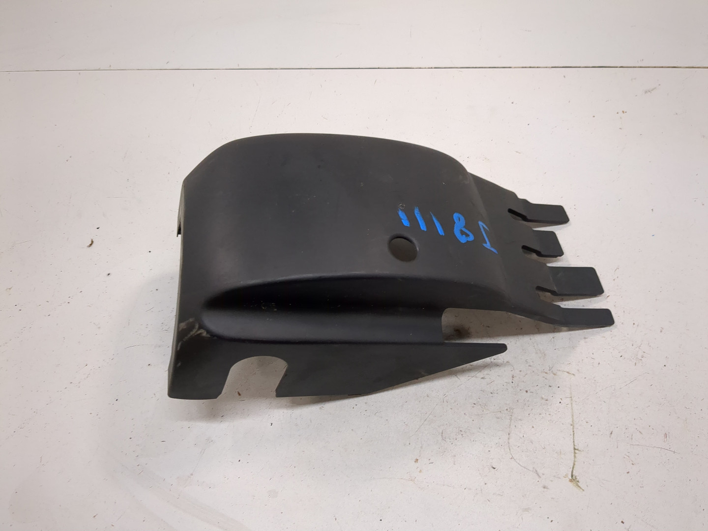 Кожух рулевой колонки