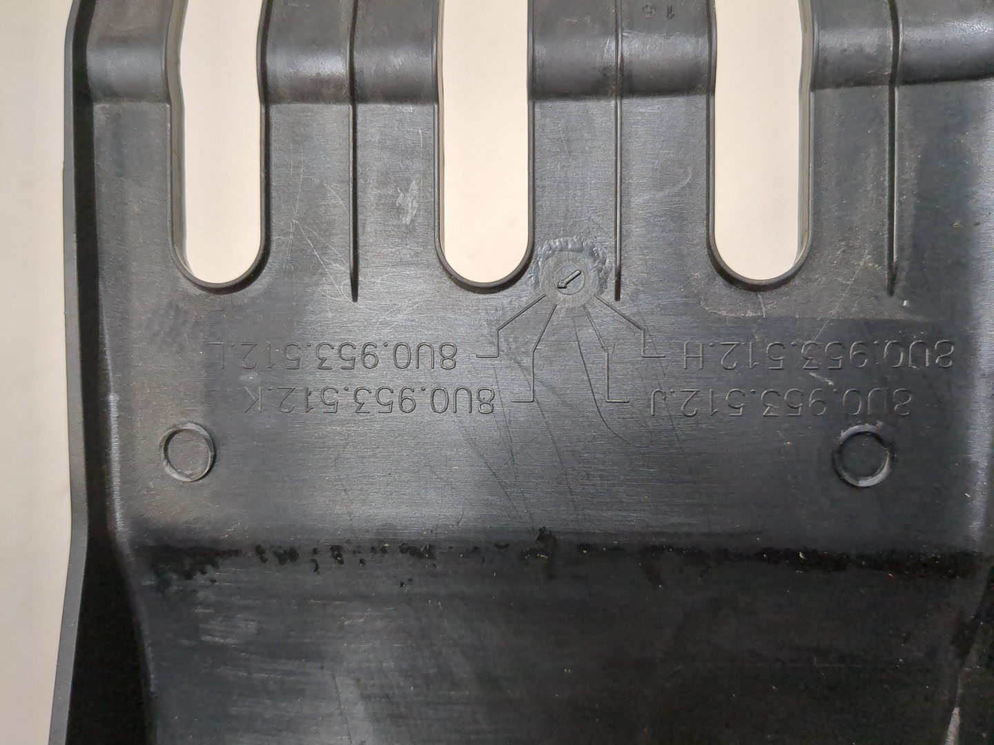 Кожух рулевой колонки