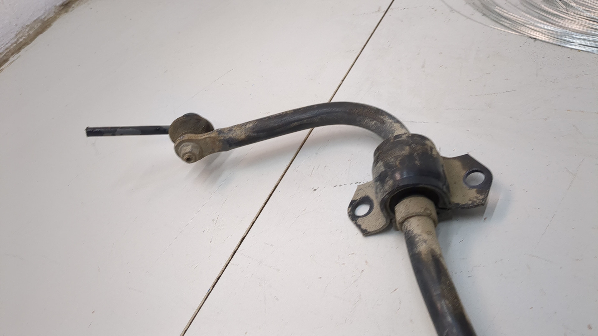 Стабилизатор задний