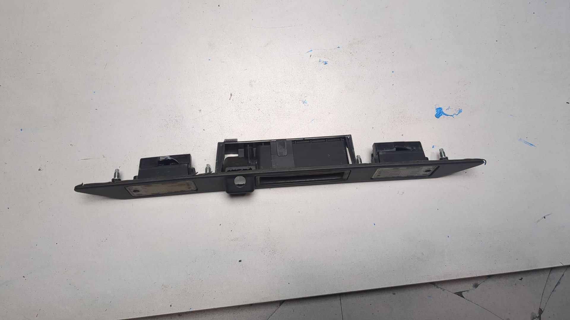 Фонарь подсветки номера