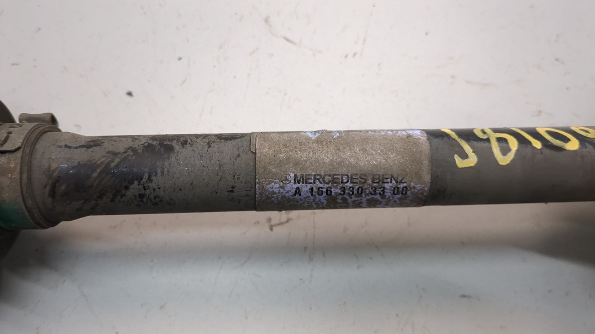 Полуось передняя левая