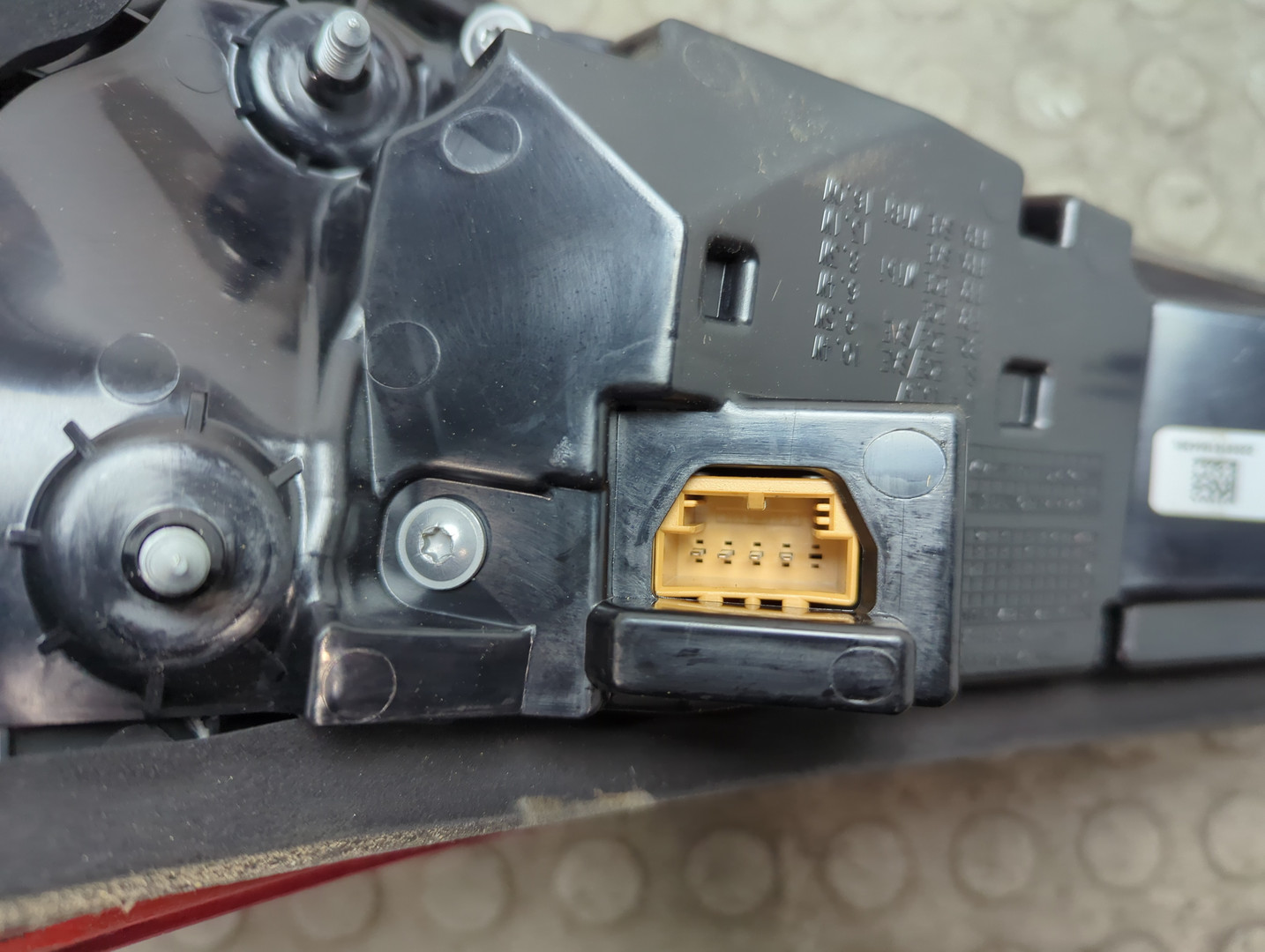 Фонарь задний левый