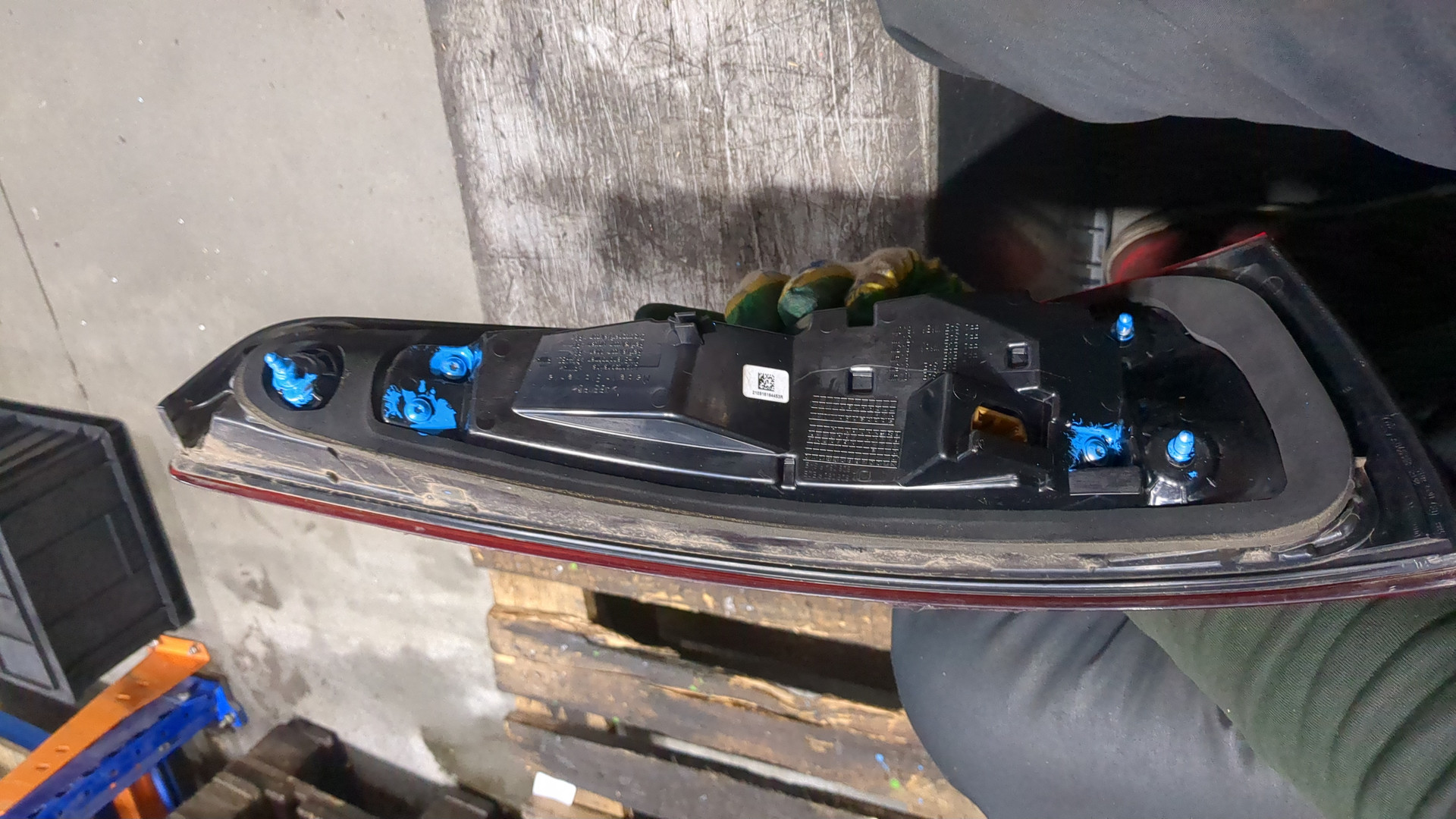 Фонарь задний правый