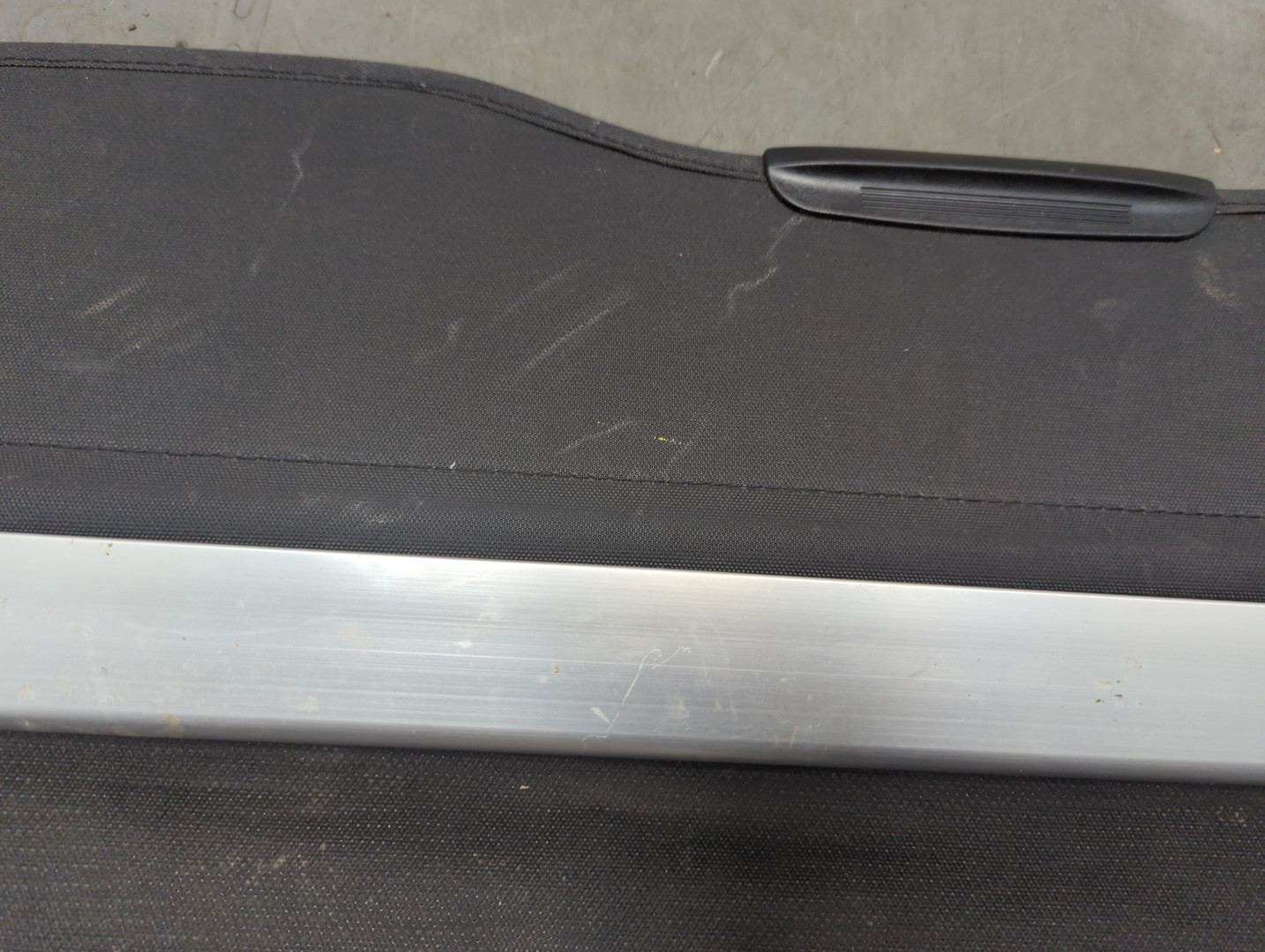 Шторка багажника