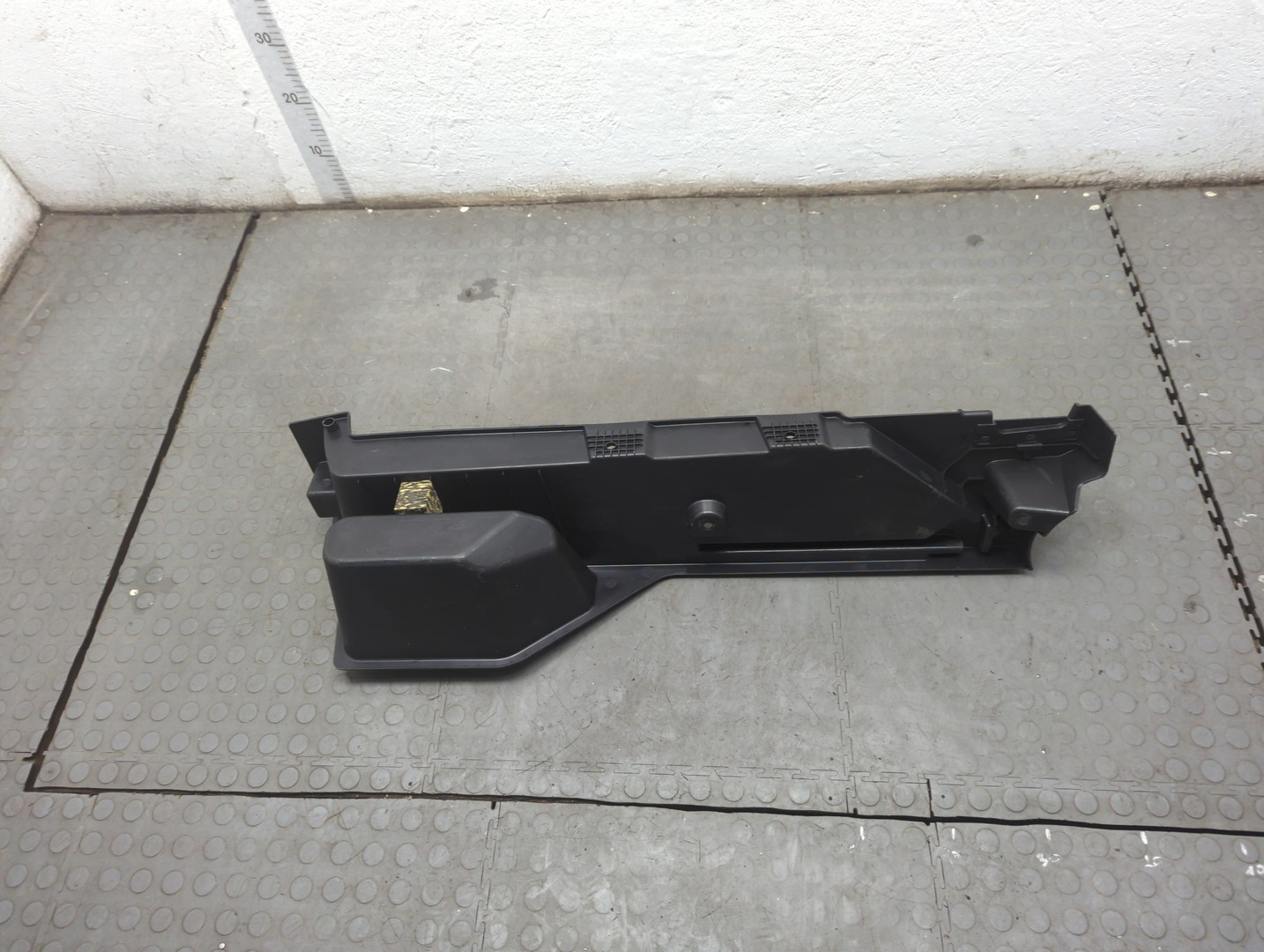 Обшивка багажника