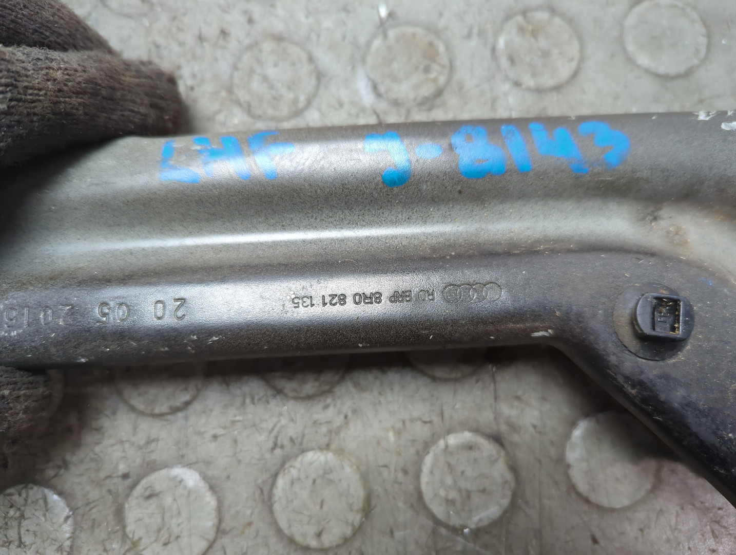 Кронштейн крепления крыла