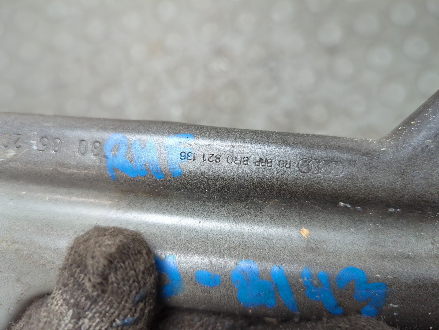 Кронштейн крепления крыла