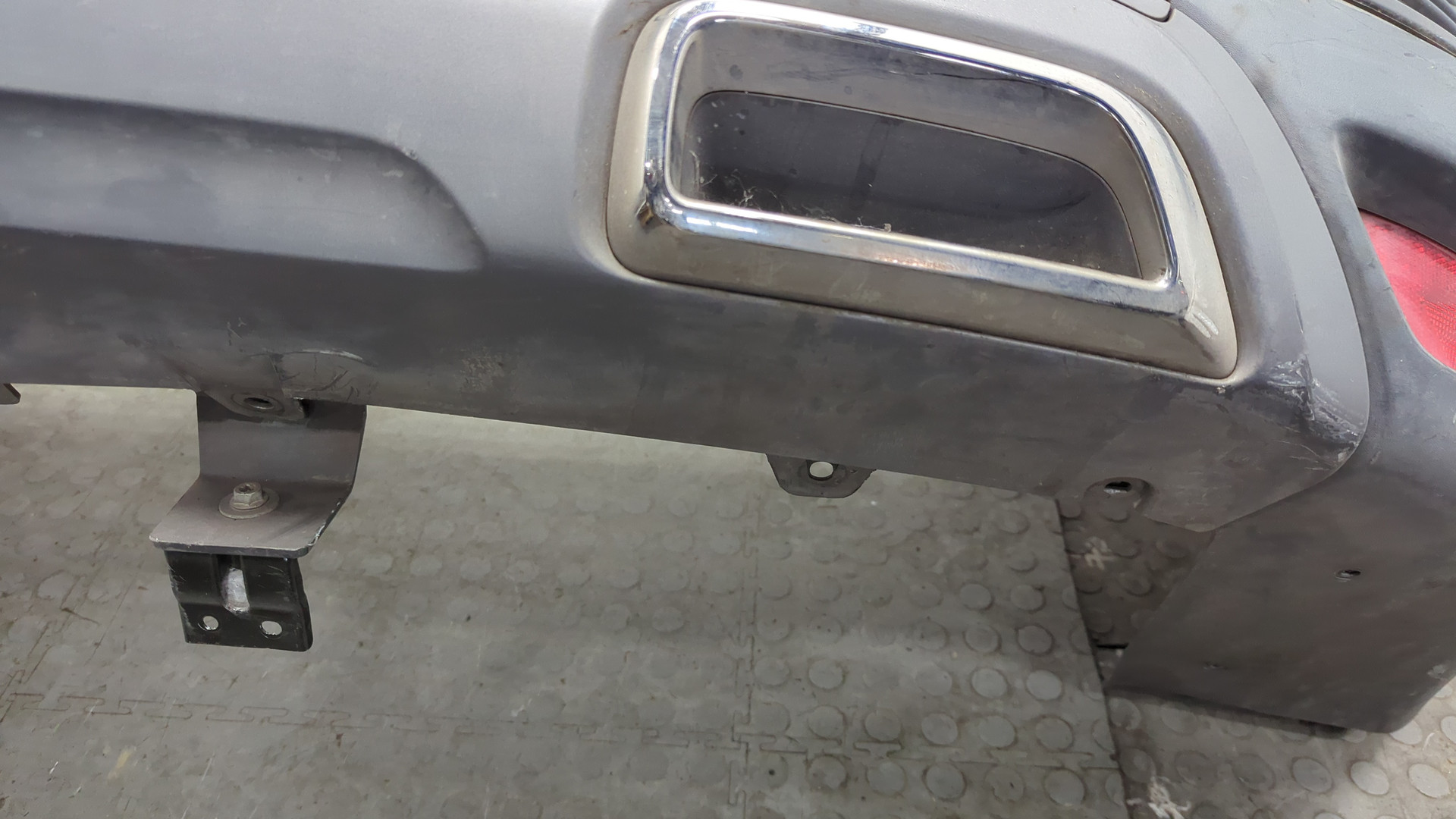 Бампер задний