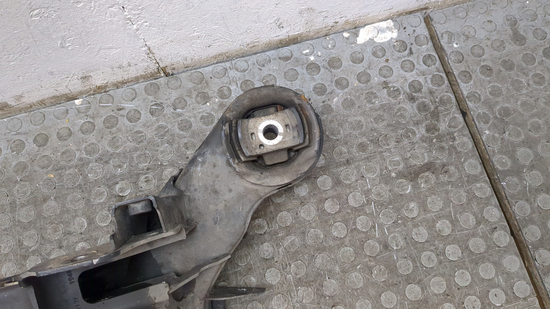 Балка задняя