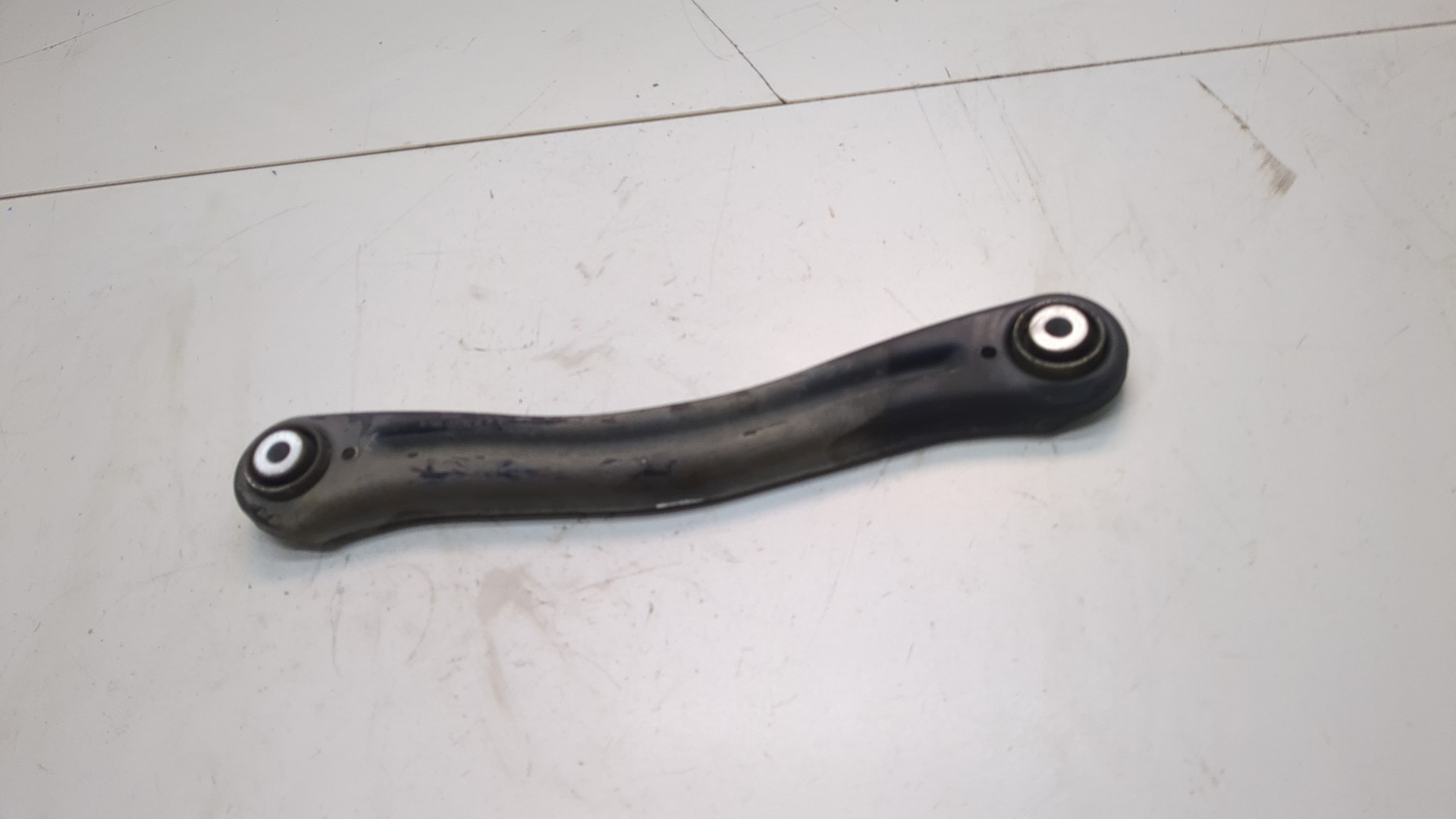 Рычаг задний