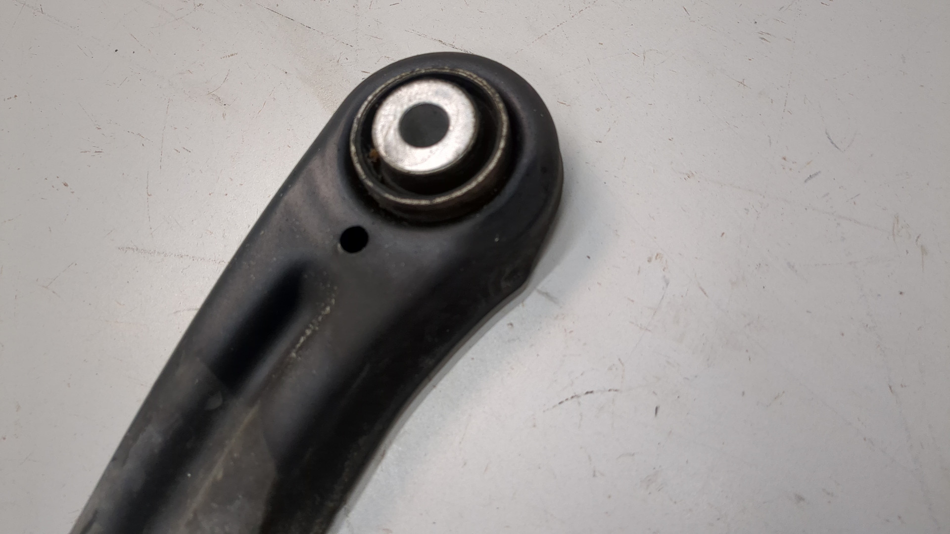 Рычаг задний